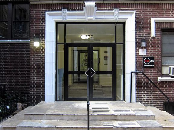 5th image of 277 Harrison Ave #605