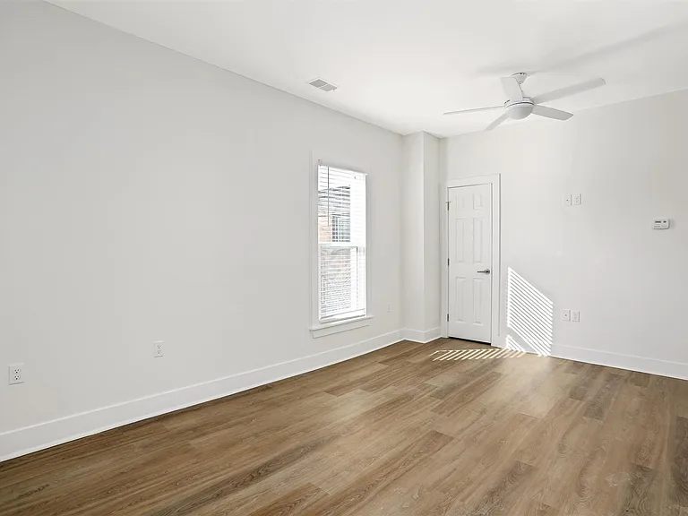 89 W Philadelphia St #7 — Photo 6