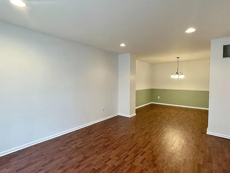 5905 Baltimore Dr — Photo 8