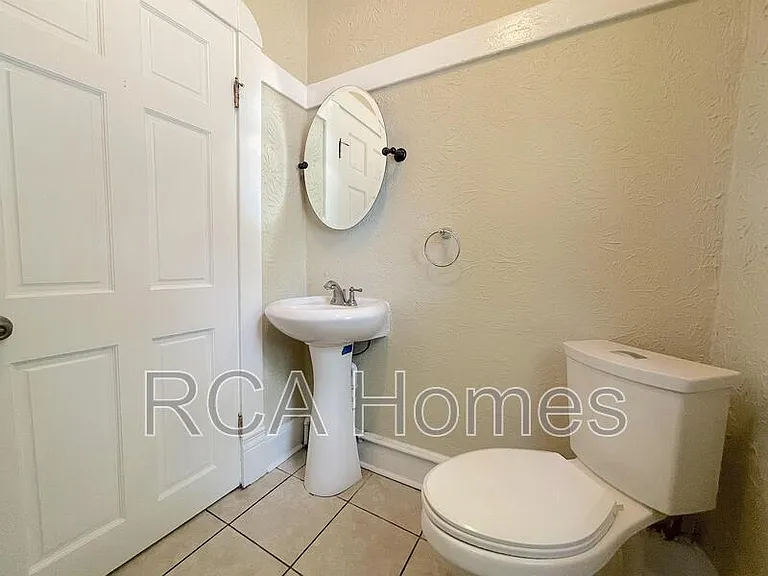 1555 Barth Ave #1555 — Photo 8