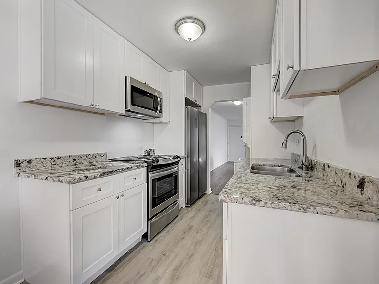 3573 N Leyden St — Photo 4