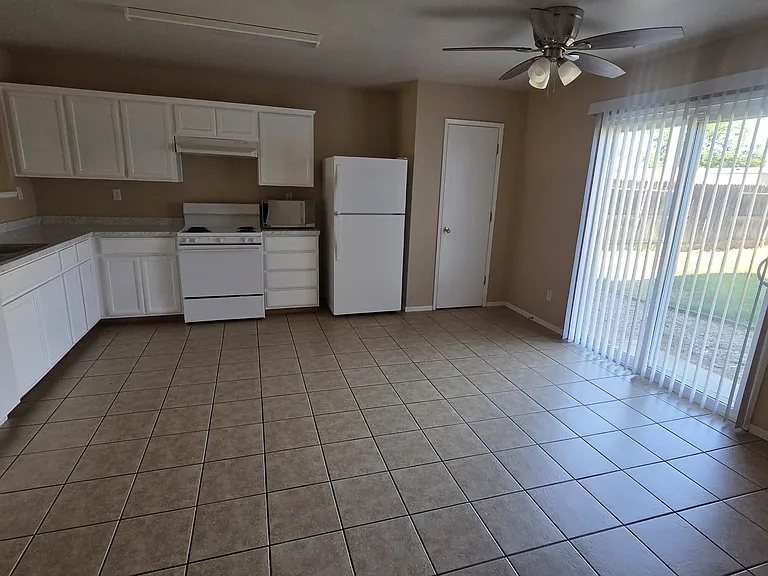 3880 Solstice Ave — Photo 16