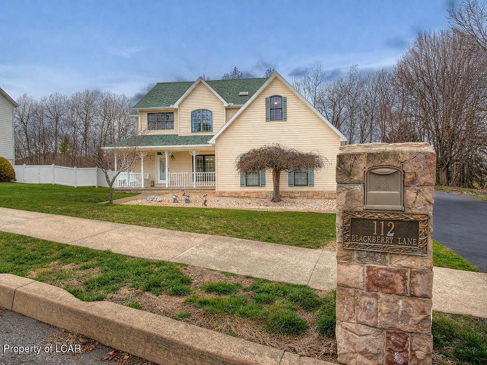 1st image of 112 Blackberry Ln