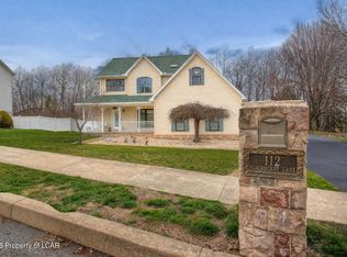 112 Blackberry Ln, Duryea, PA 18642