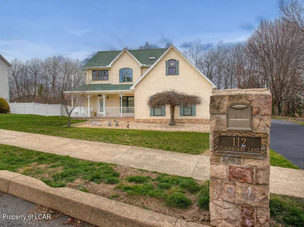 112 Blackberry Ln, Duryea, PA 18642