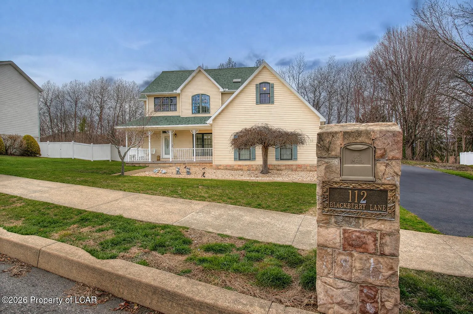 112 Blackberry Ln photo 1