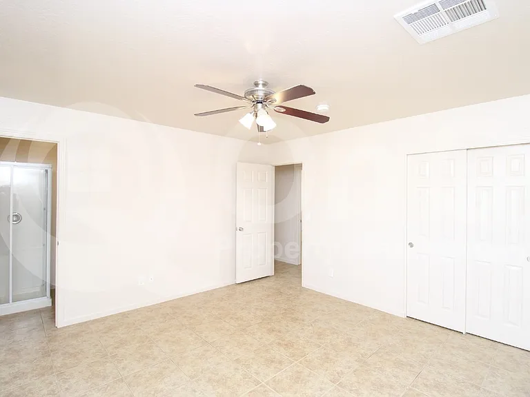 4558 E Halifax St — Photo 13