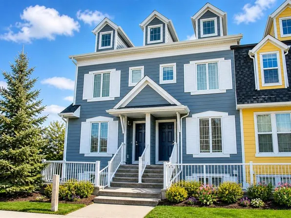 406 S McKenzie Towne Close SE, Calgary, AB T2Z 1A7