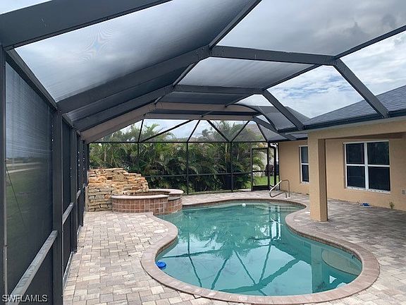 3rd image of 1018 NW 31st Pl