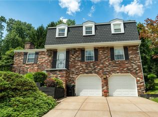 8229 E Van Buren Dr, Pittsburgh, PA 15237