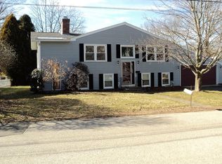 14 Armory Ln, Southbridge, MA 01550