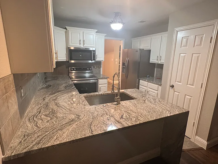 313 Timbercreek Ct — Photo 3