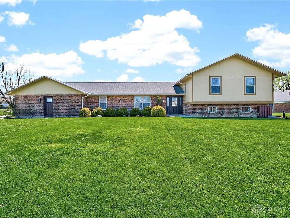 1st image of 3665 Meadowcourt Dr