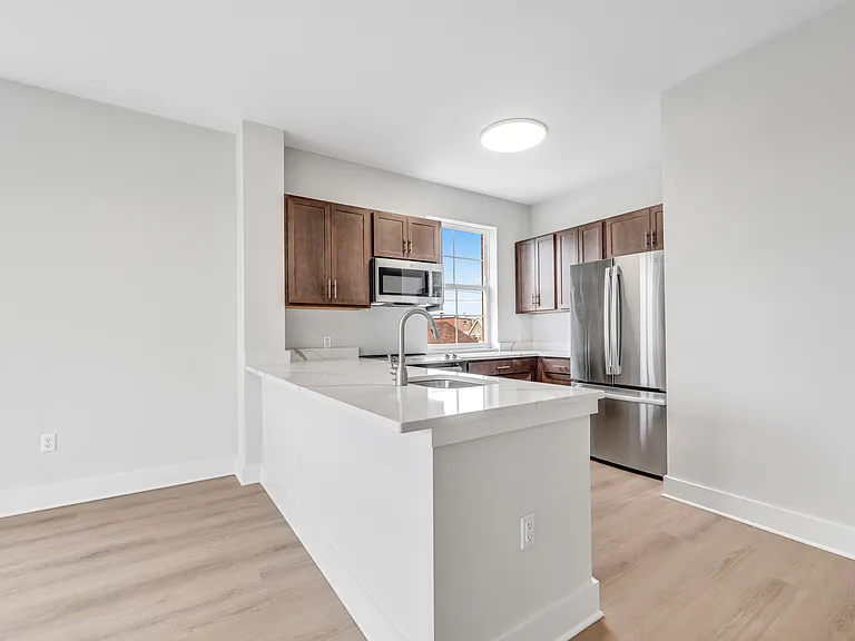 1 Center St #306 — Photo 8