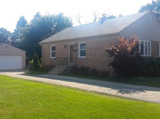 2117 Sherwin Ave, Des Plaines, IL 60018