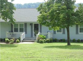 210 Higdon Ln, Lookout Mountain, GA 30750