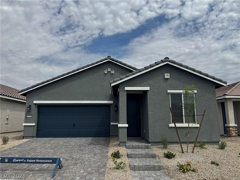 1st image of 3245 Basin Desert St
