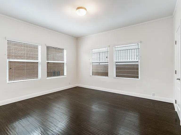 941 N Croft Ave #941 — Photo 6