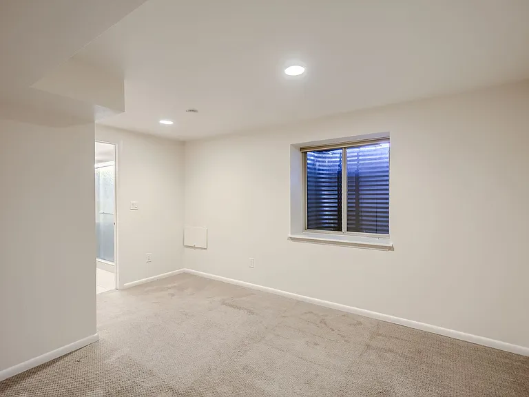 1538 Chambers Dr — Photo 12