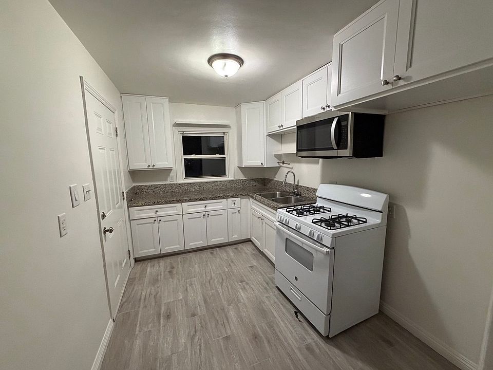 1st image of 4741 Tyler St