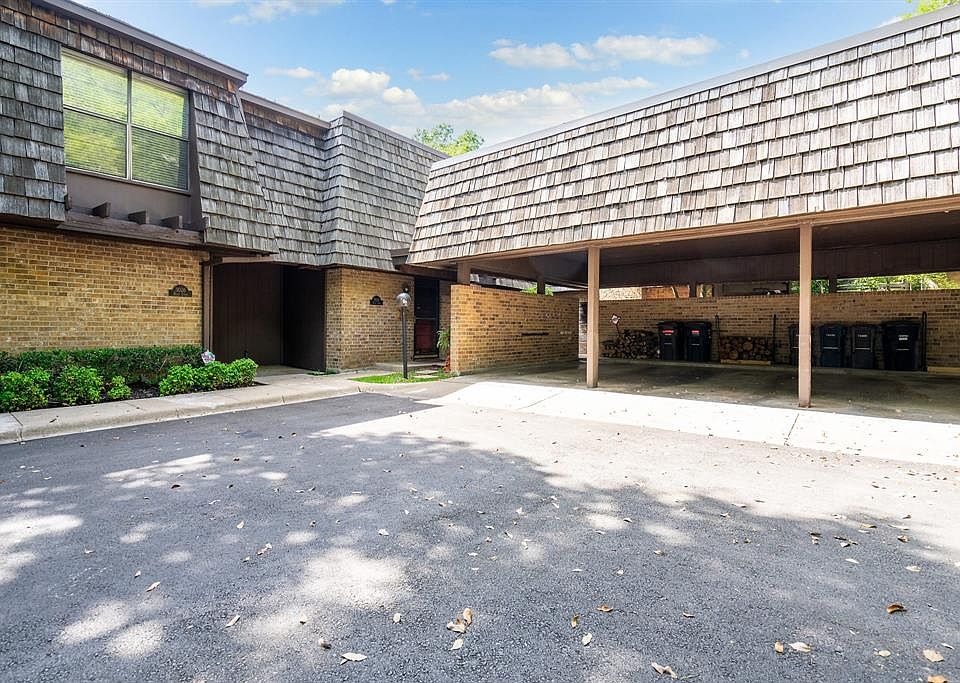 1st image of 3026 Hulen Ct