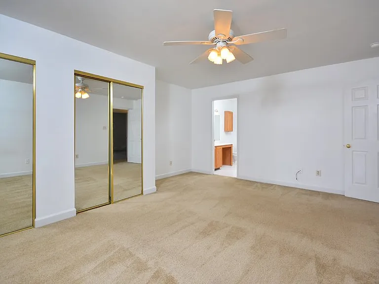 425 Summerwalk Cir — Photo 33