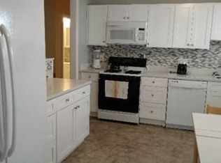 24 Pitman St #1, Somerville, MA 02143