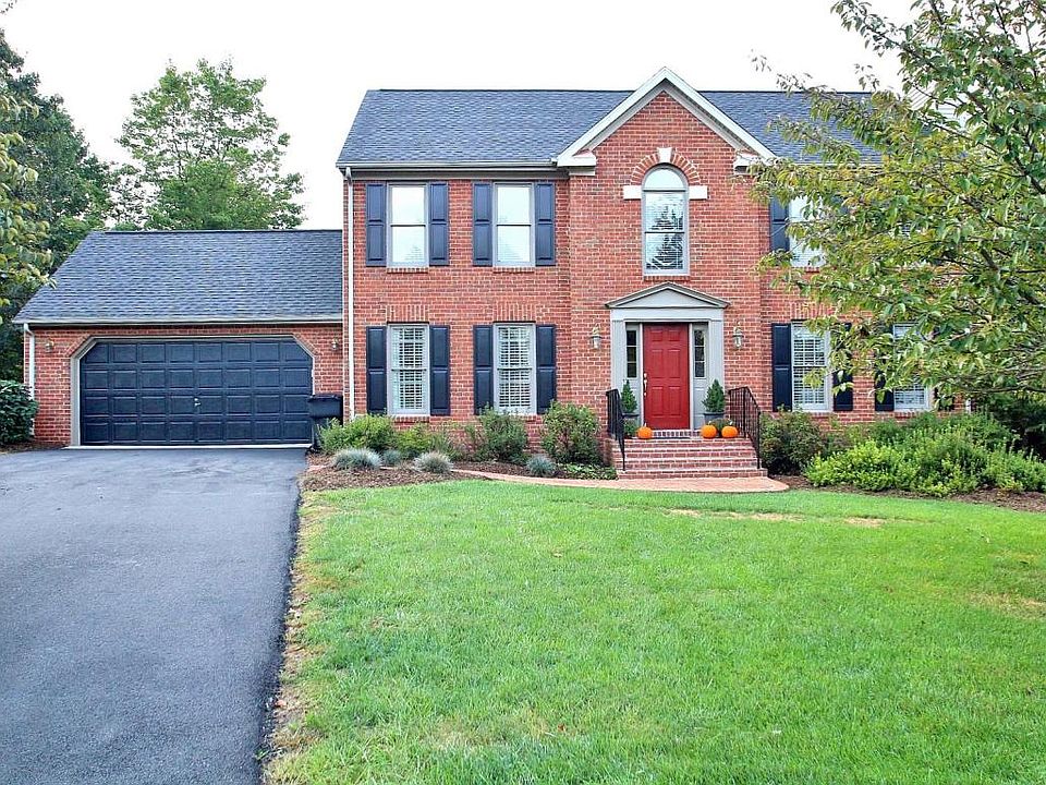 1st image of 6126 Saint Ives Ct