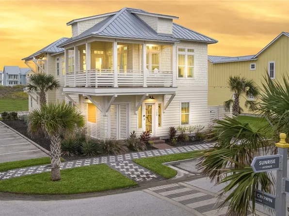 700 Sunrise Ave, Port Aransas, TX 78373