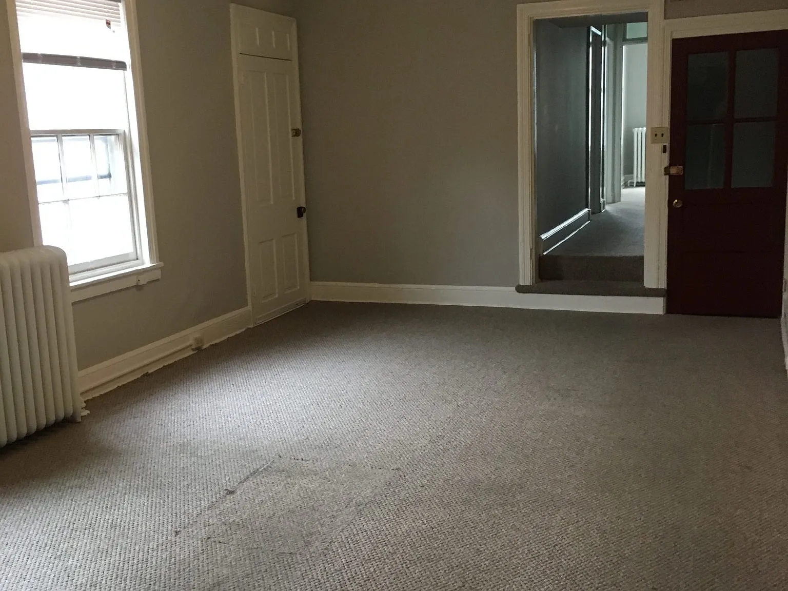 4 bed, 1203 sqft, $1,600 — Photo 2