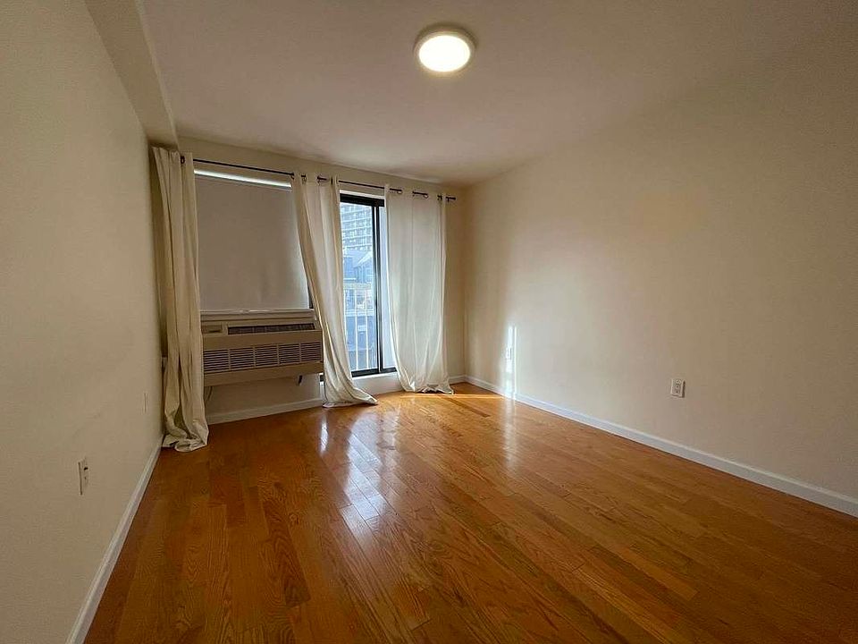 1st image of 25-46 14th St #2B