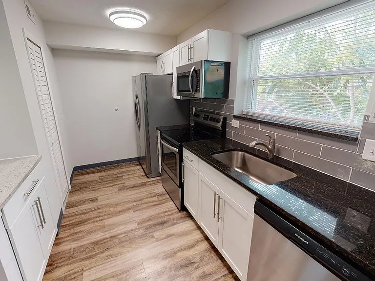 3181 Dorris Ave #3 — Photo 22