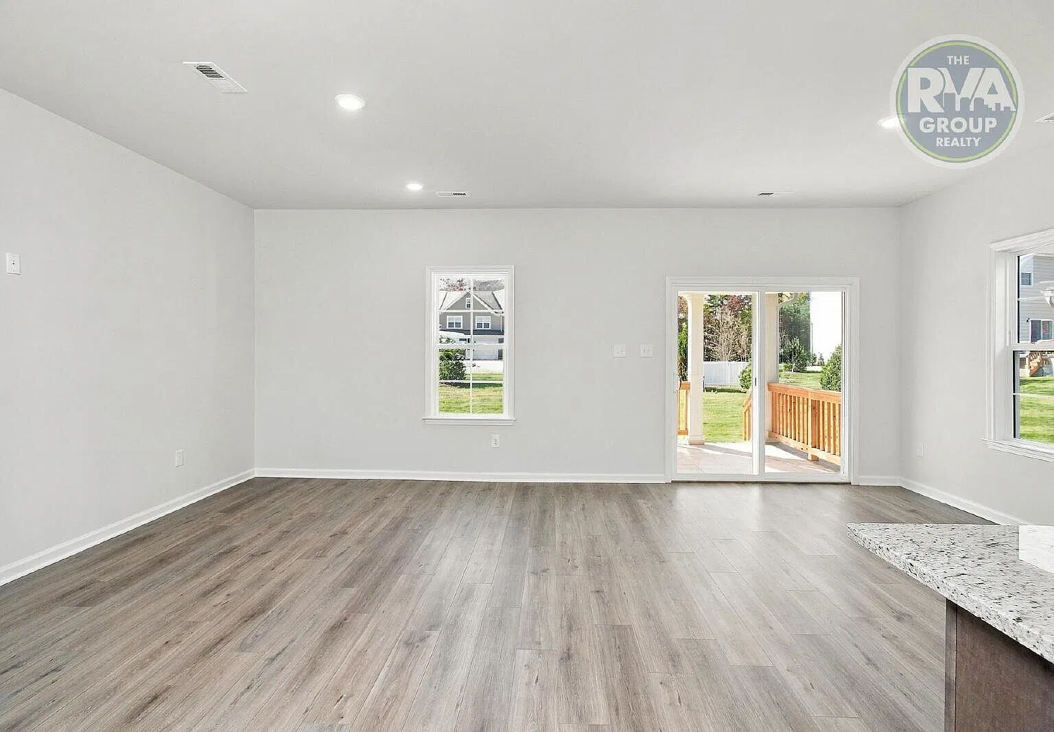 6472 Lila Crest Lane — Photo 4