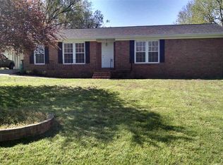 130 Theobald Ln, Paducah, KY 42003