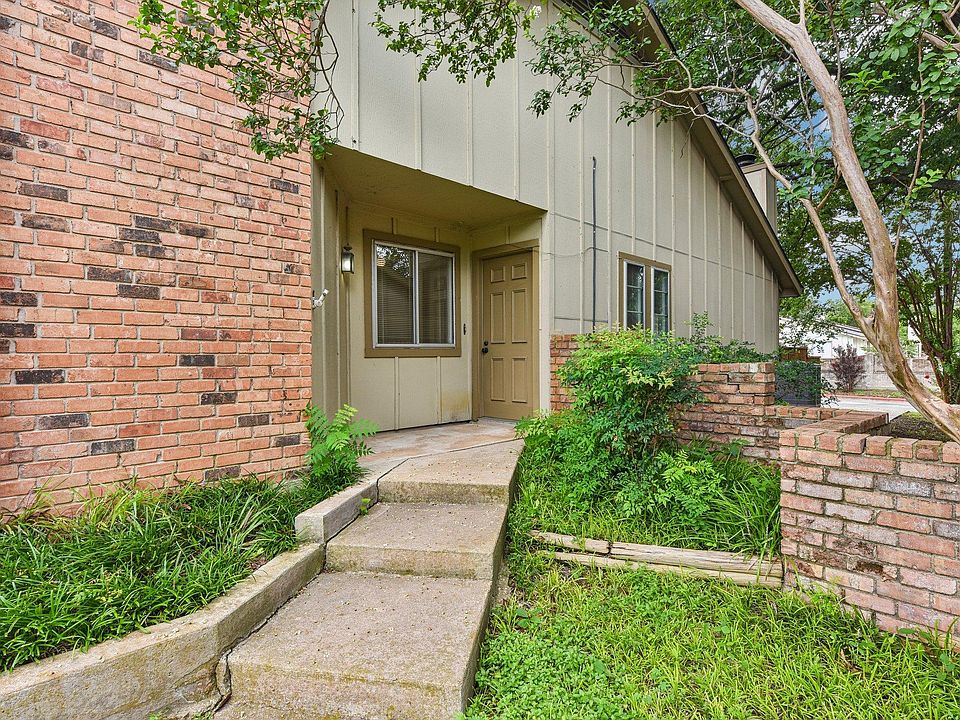 1st image of 1413 W Braker Ln #B