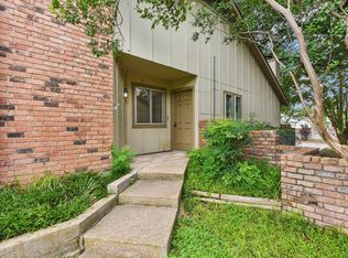 1413 W Braker Ln #B, Austin, TX 78758