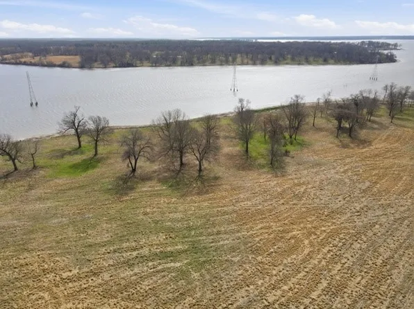 2 Private Road 7327, Emory, TX 75440