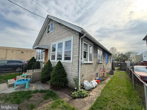 904 Center St, Gloucester City, NJ 08030