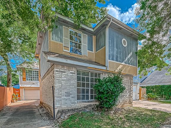 4th image of 6310 Southwood Ct N
