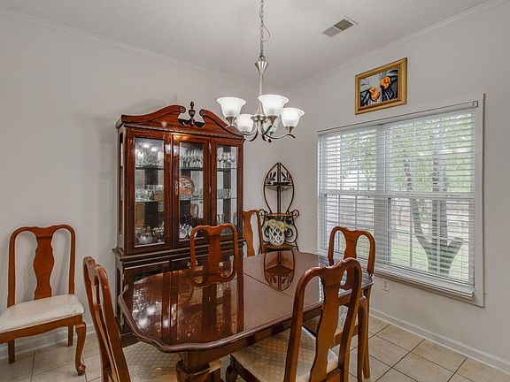 5th image of 605 Ridge Trail Dr