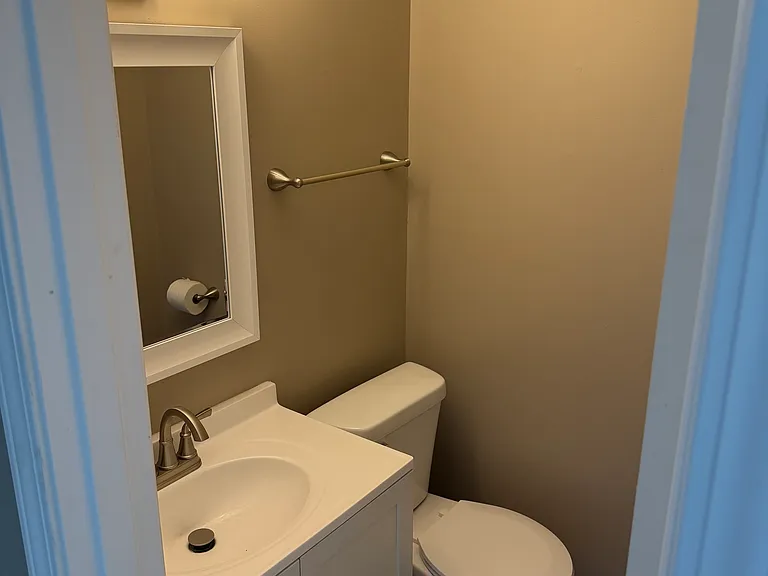 3600 SW 29th Ter #A — Photo 23