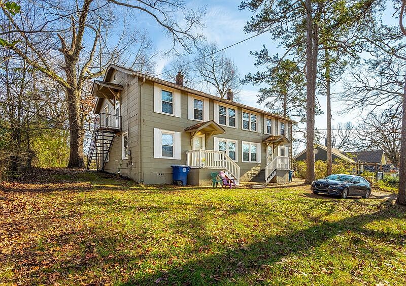 1st image of 311 Hedgewood Dr #3
