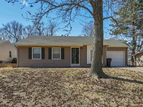 2809 SW Hillcrest Rd, Topeka, KS 66614