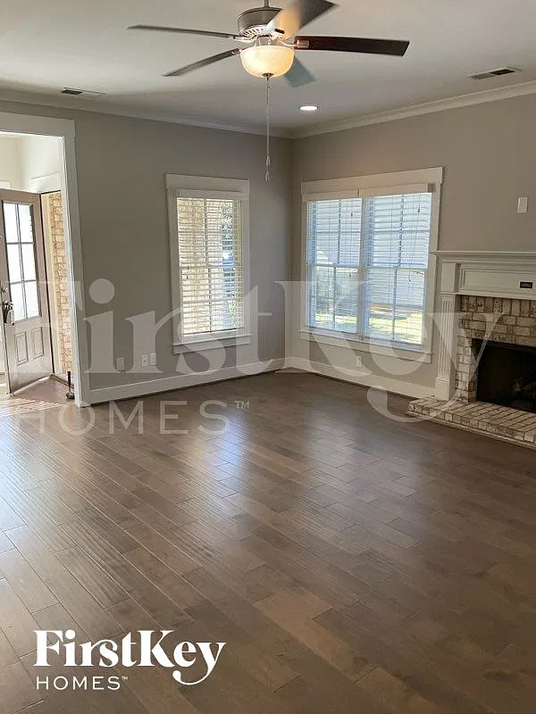4 bed, 3.0 bath, 2847 sqft, $2,710 — Photo 3