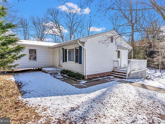 3rd image of 1150 Calvert Beach Rd