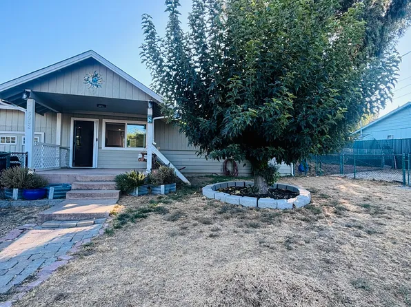 5952 Bruce Dr, Kelseyville, CA 95451