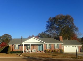 114 Rosedale Dr, Columbus, MS 39702