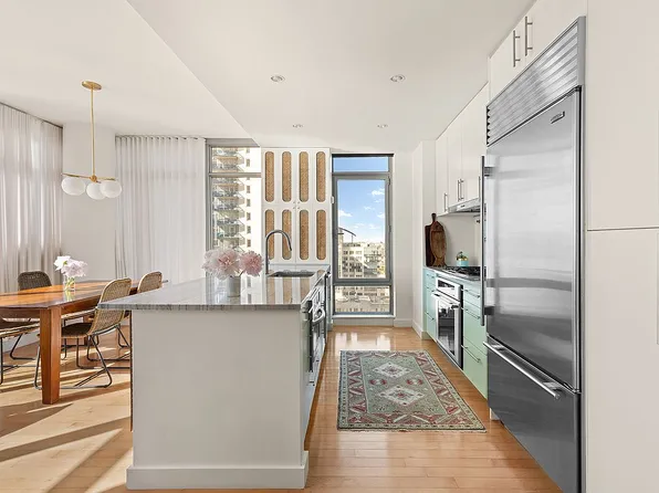 1 Northside Piers APT 18B, Brooklyn, NY 11249