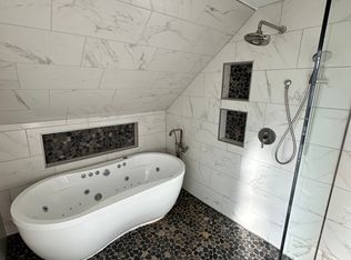 6012 Dagle Dr, Des Moines, IA 50311