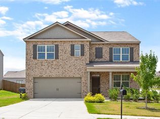 2281 Sawgrass Dr, Hampton, GA 30228